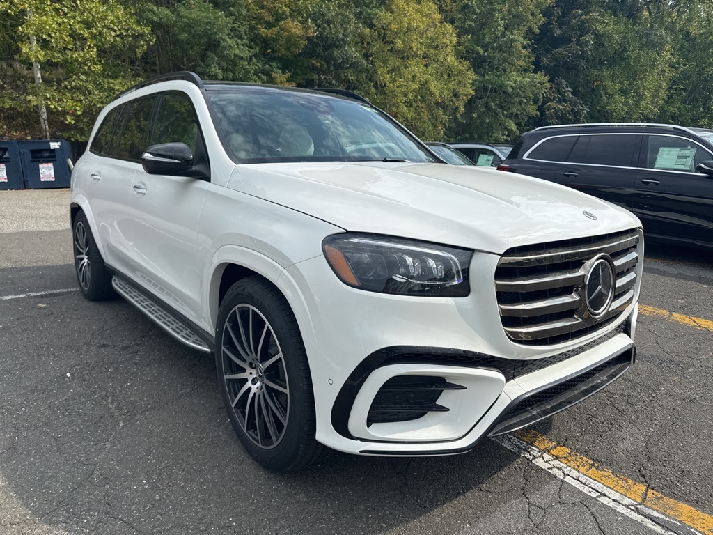 2026 Mercedes-Benz GLS Base's photo