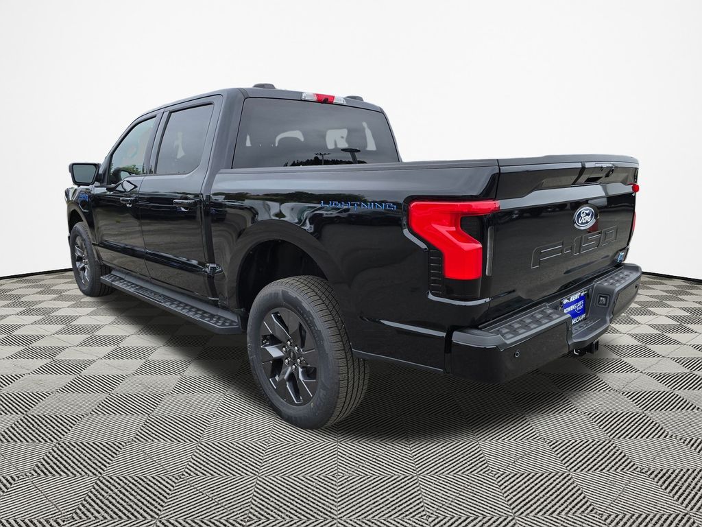 2025 Ford F-150 Lightning photo 7