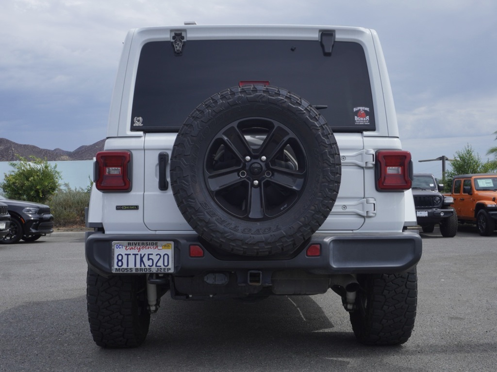2021 Jeep Wrangler Sahara Altitude photo 4