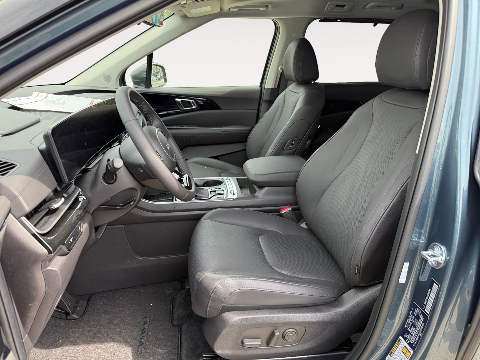 2025 Kia Carnival SX Prestige photo 10