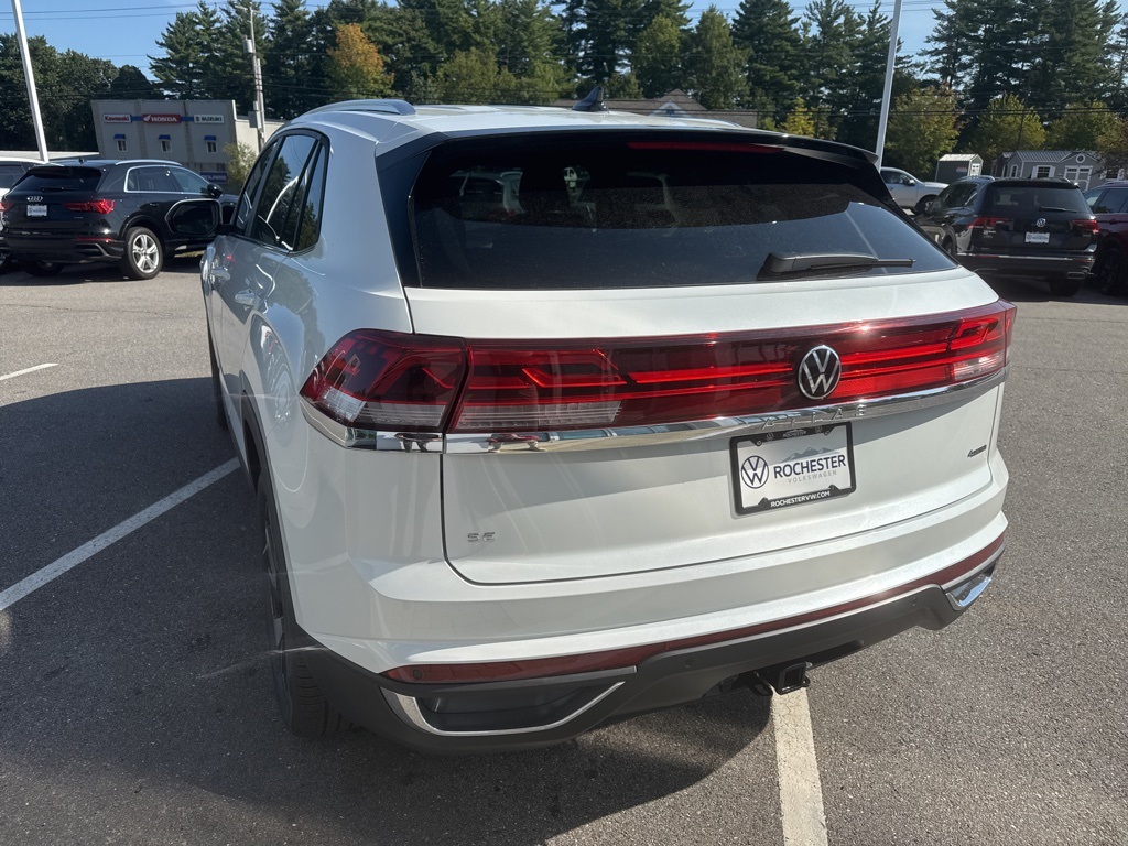 2026 Volkswagen Atlas Cross Sport SE Technology photo 4