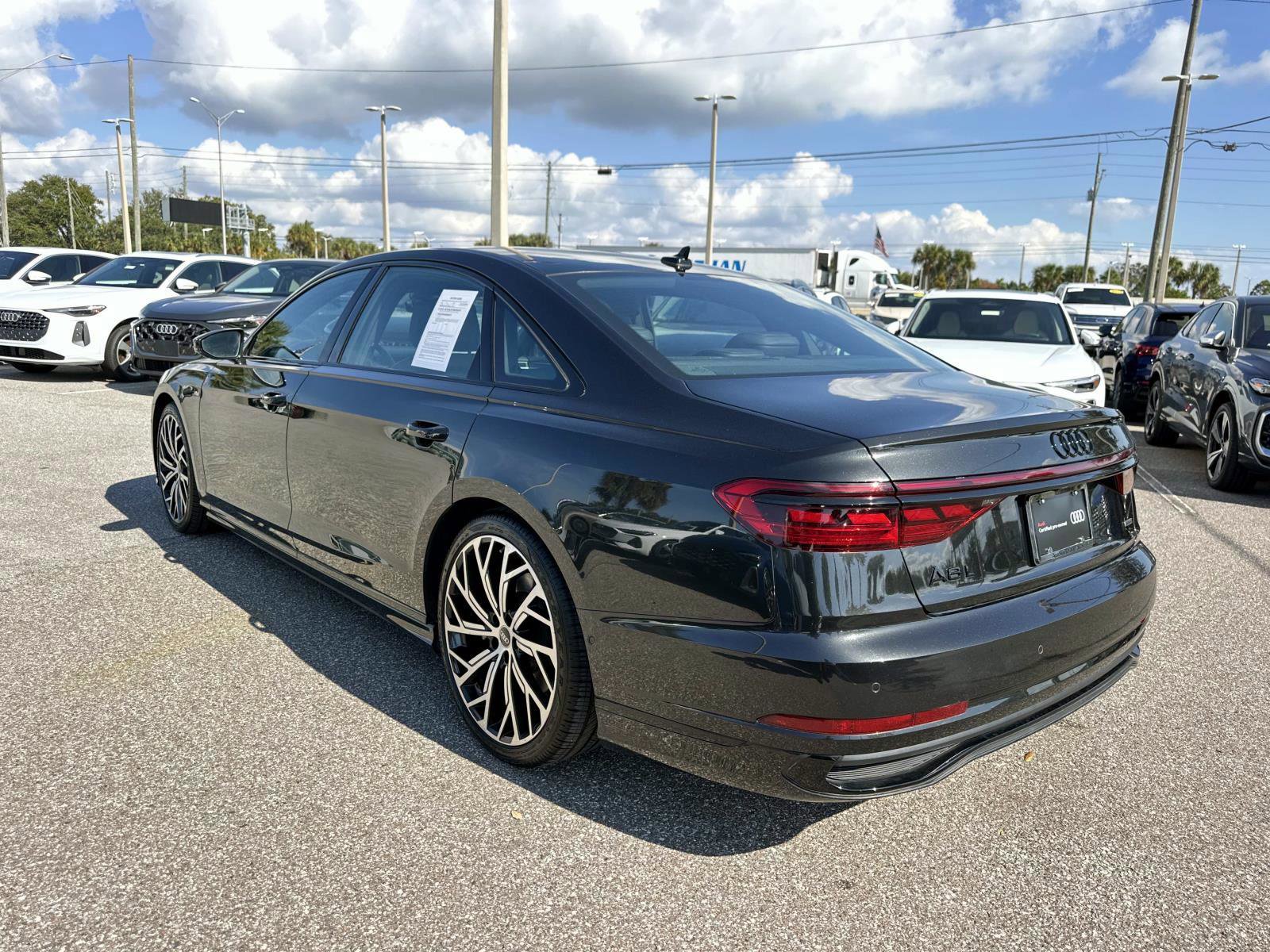2022 Audi A8 L 55 Quattro photo 4
