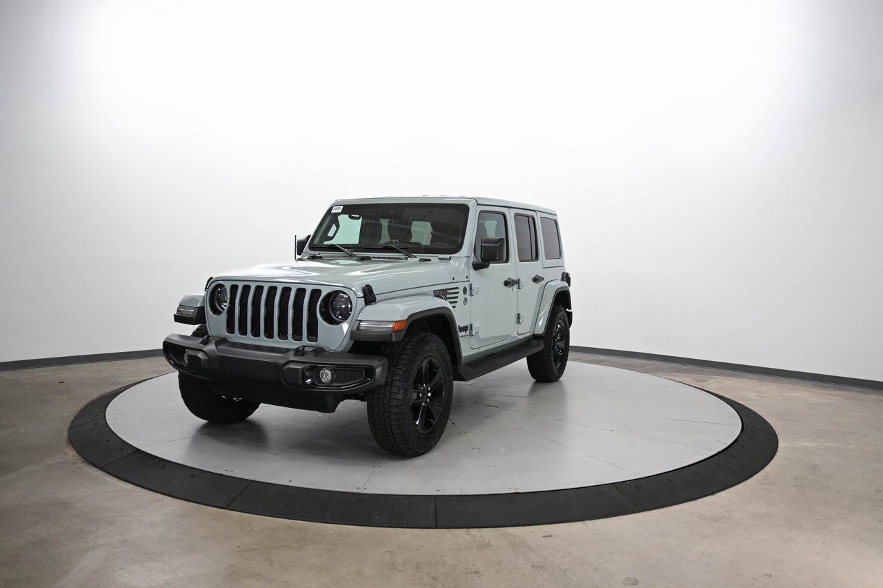 2023 Jeep Wrangler Altitude photo 3