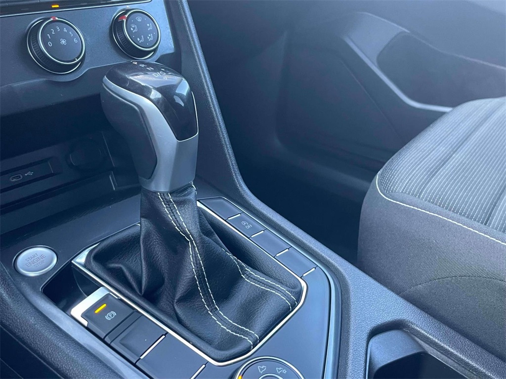 2022 Volkswagen Tiguan S photo 26