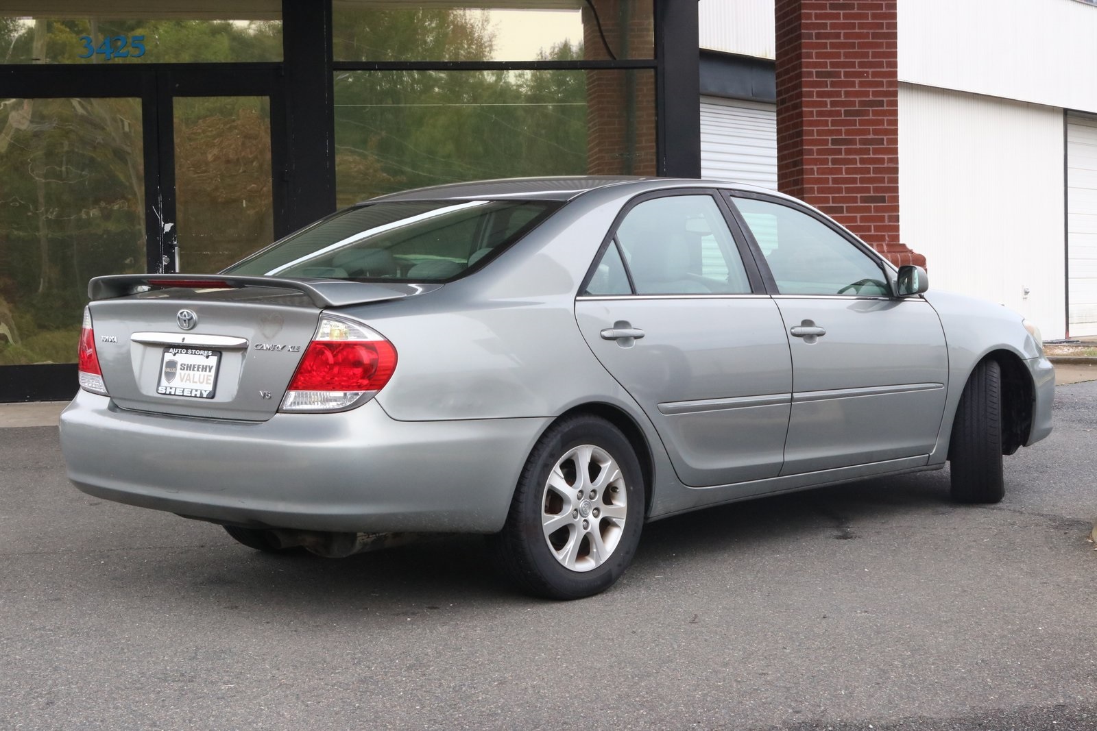 2005 Toyota Camry XLE photo 11