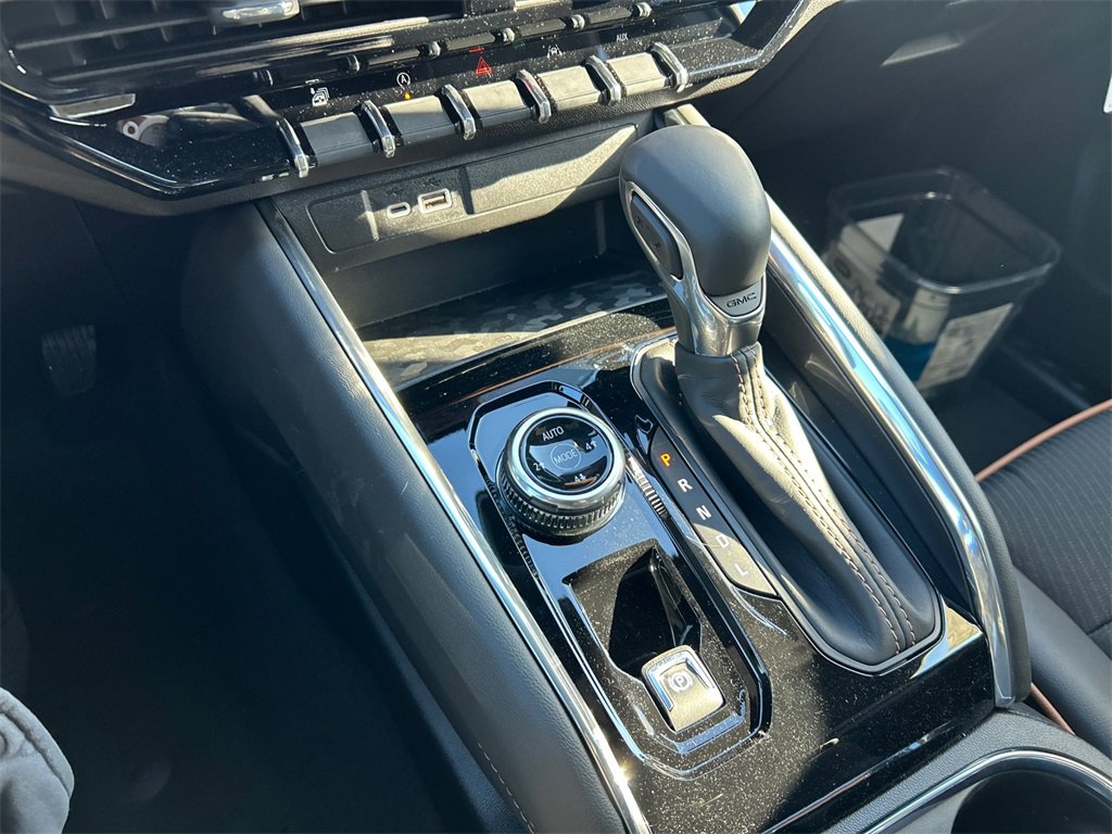 2026 GMC CANYON - Image 25