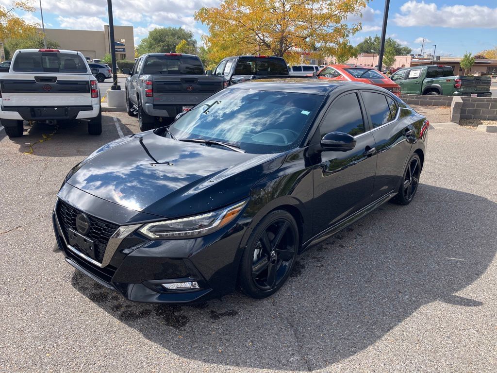 2022 Nissan Sentra SR photo 2