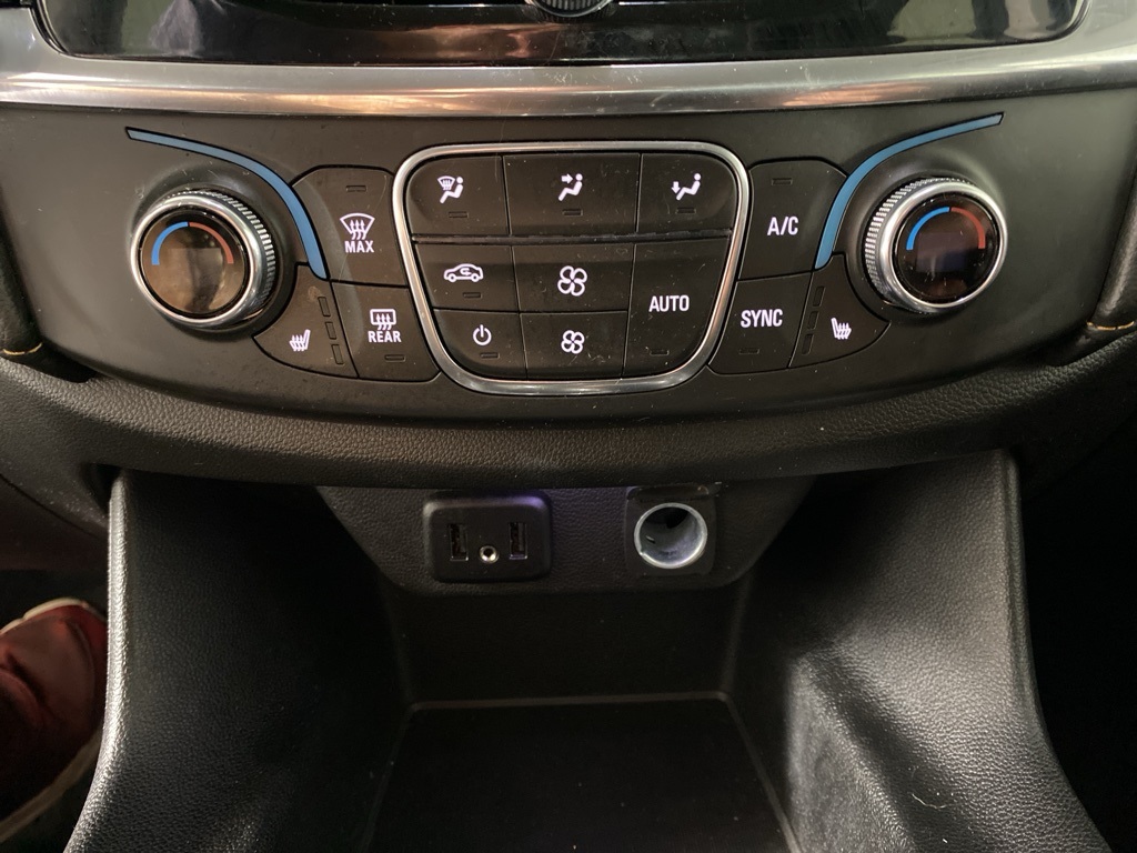 2021 Chevrolet Traverse Cloth 1LT photo 24