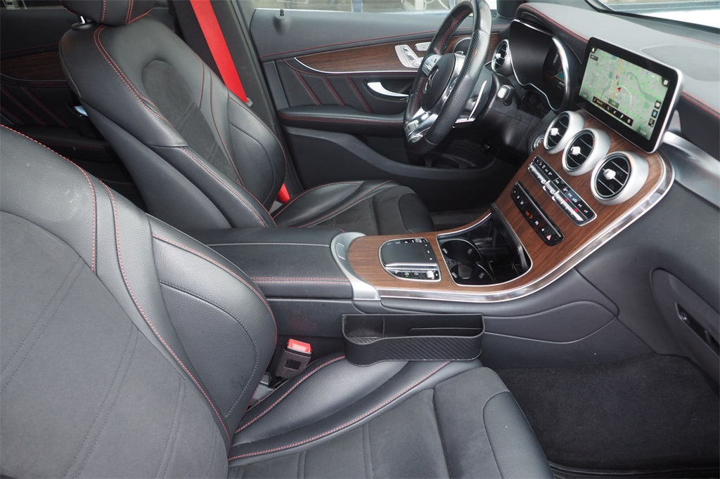 2022 Mercedes Benz GLC 43 photo 23