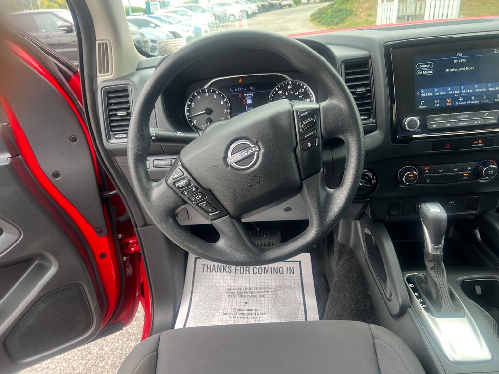 2022 Nissan Frontier S photo 12
