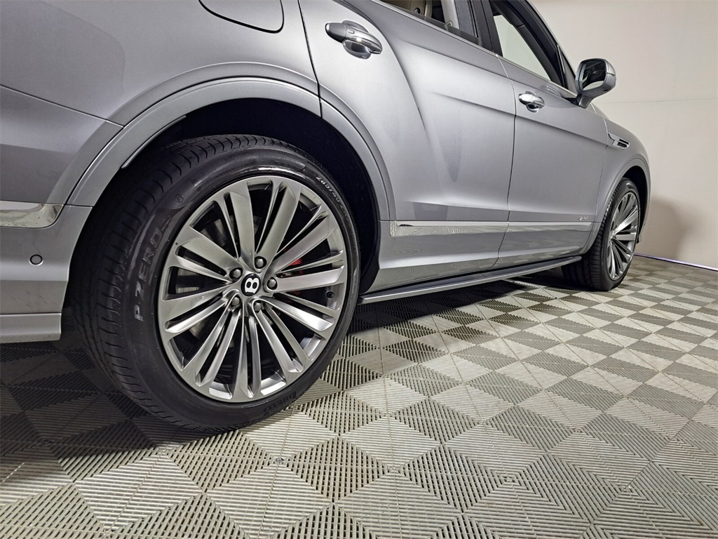 2022 Bentley Bentayga Speed photo 4