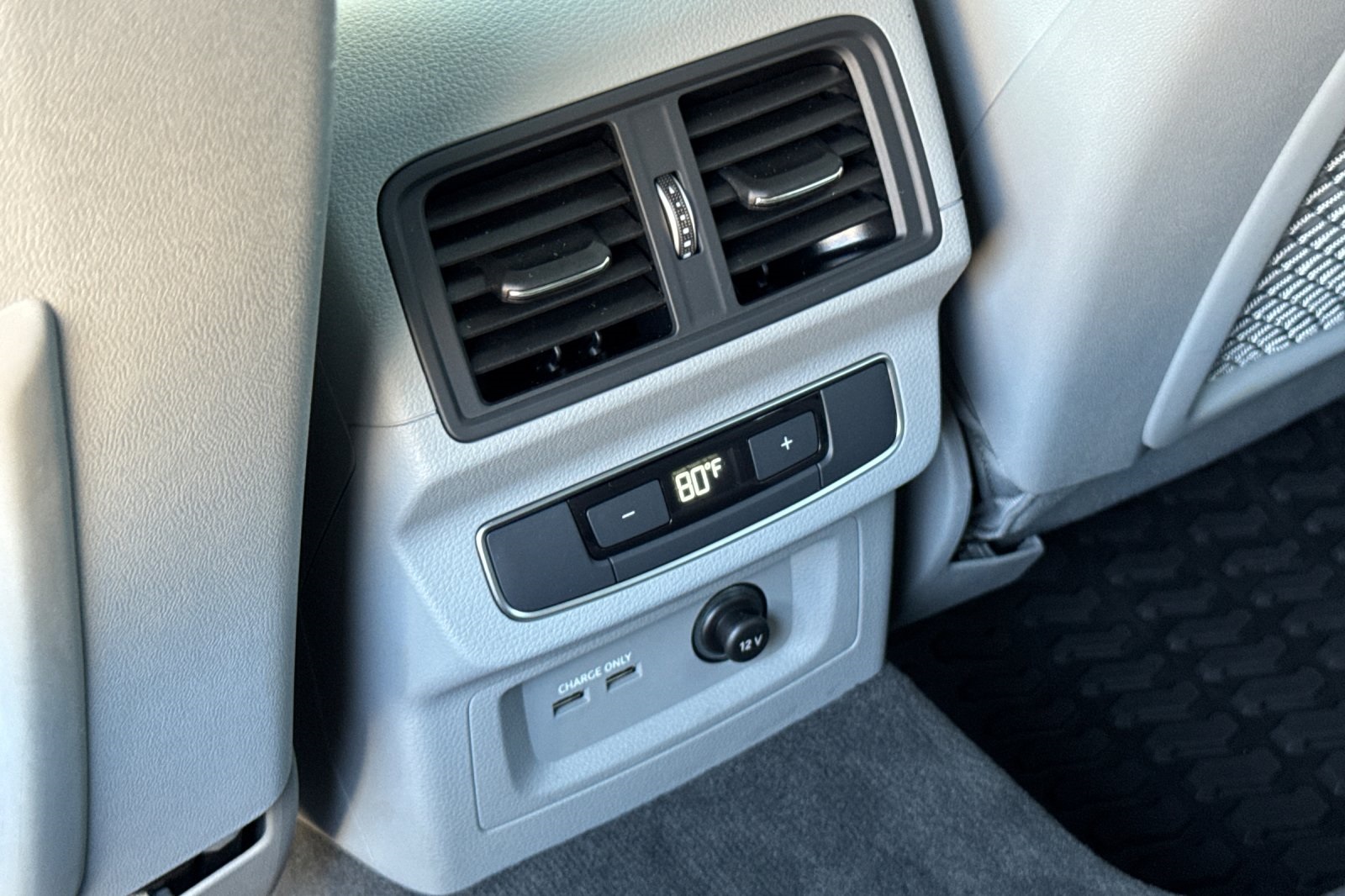 2024 Audi Q5 40 Premium Plus photo 12