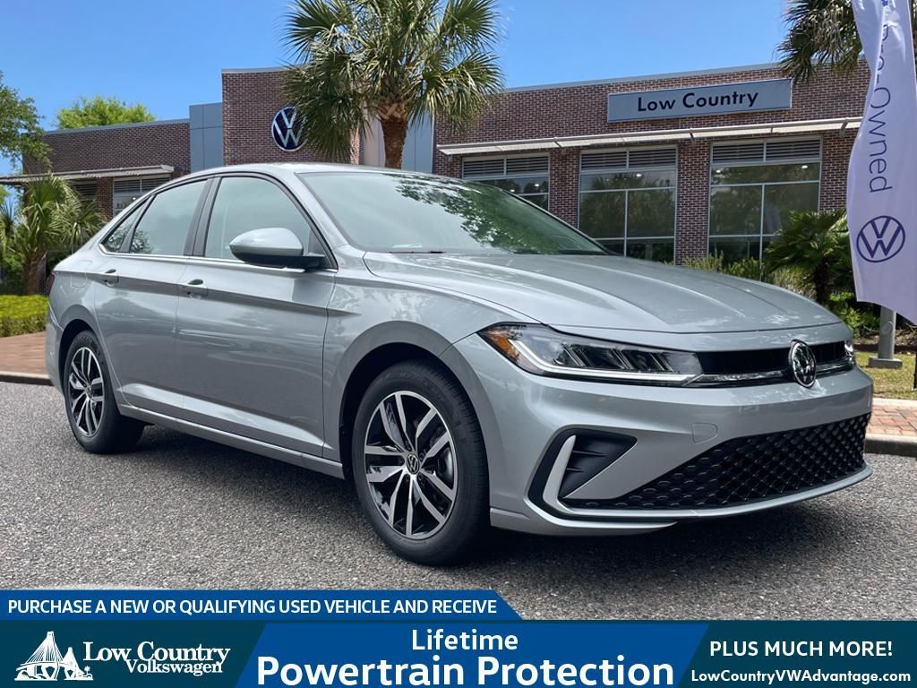 2025 Volkswagen Jetta SE's photo