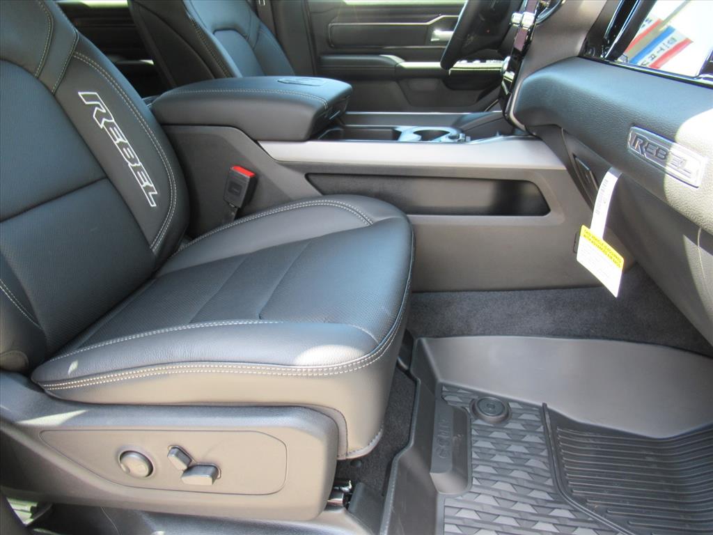 2026 Ram 1500 Rebel photo 9