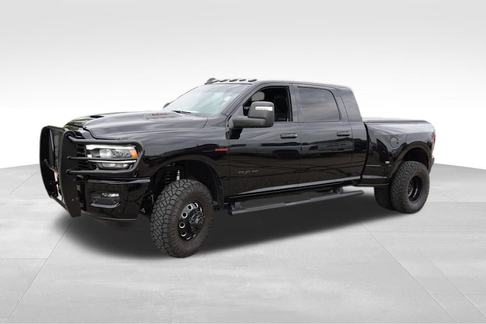 2024 Ram 3500 Laramie photo 10
