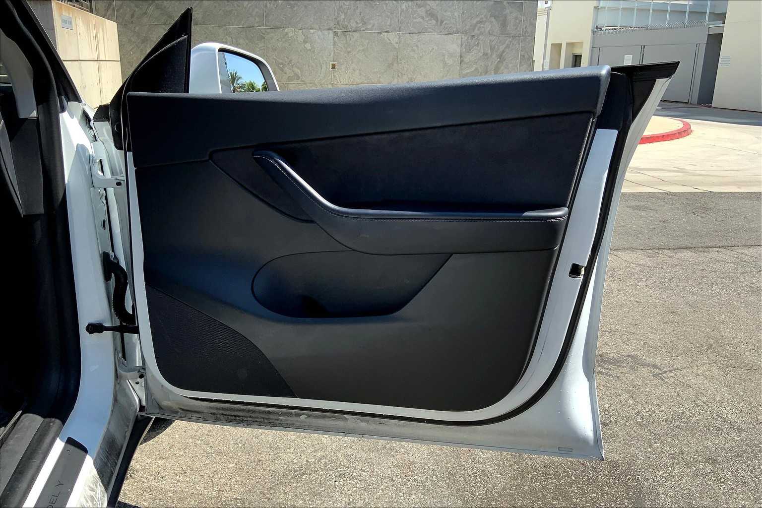 2021 Tesla Model Y Performance photo 19