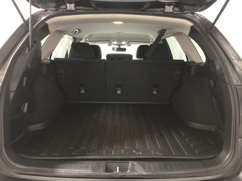 2018 Subaru Outback 2.5i Premium photo 8