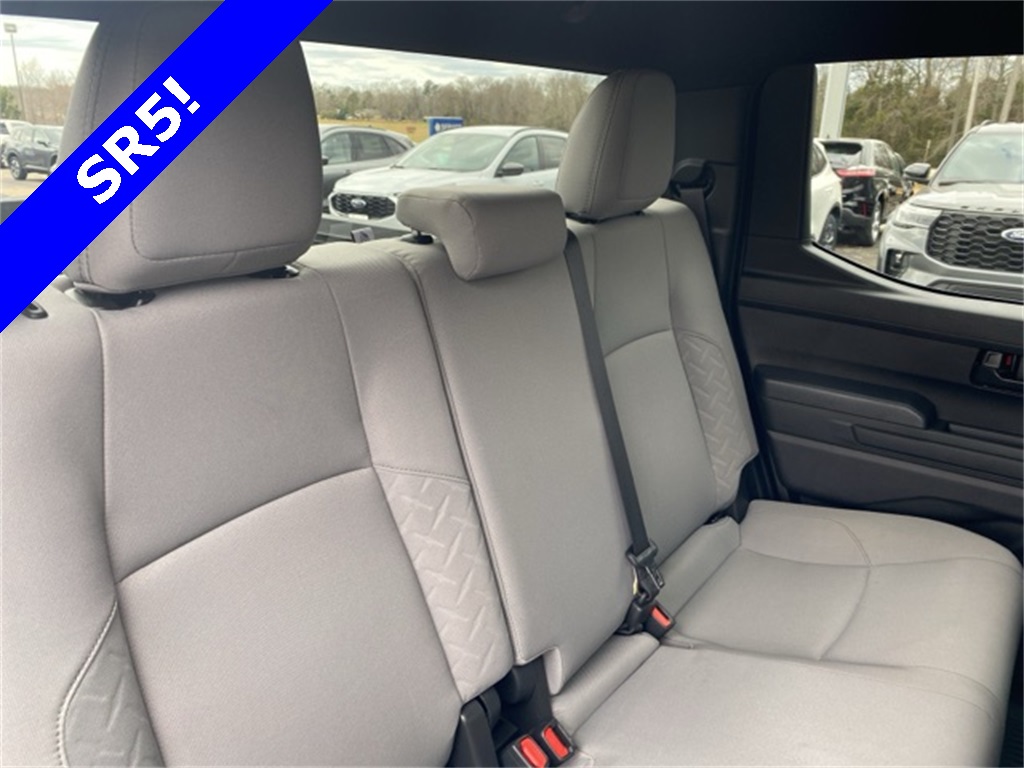 2024 Toyota Tacoma SR5 photo 16