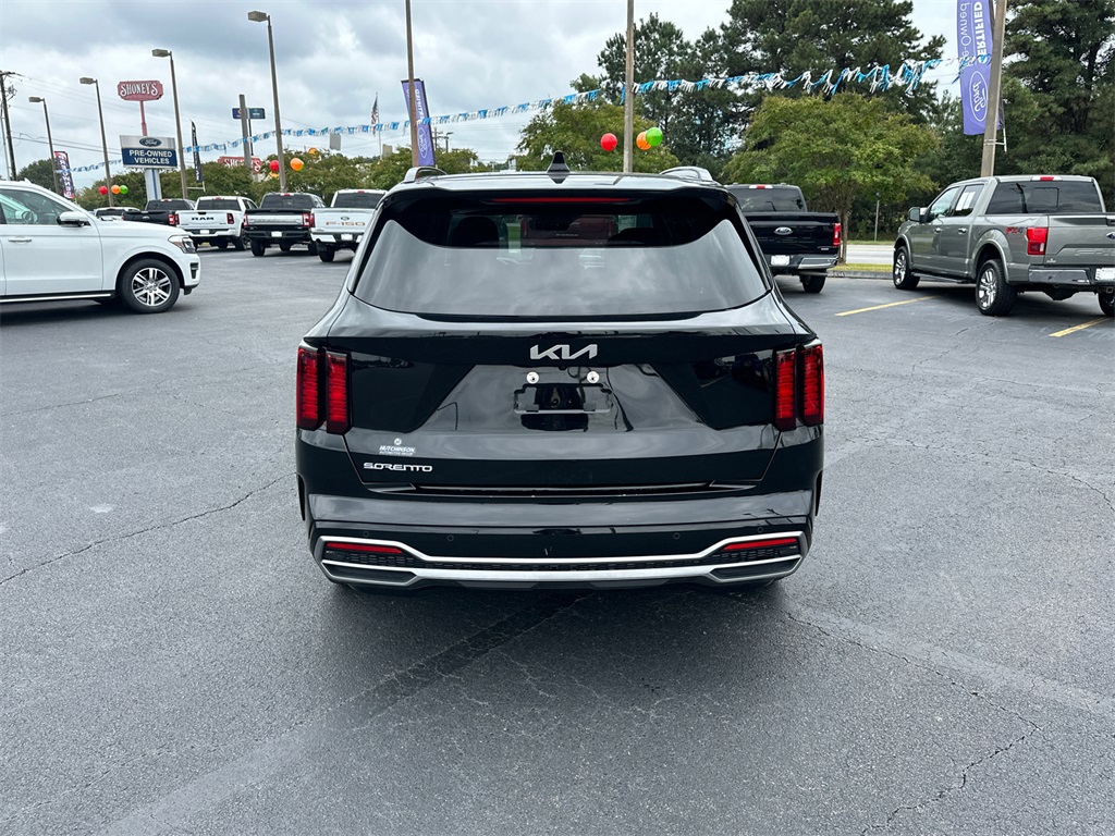 2023 Kia Sorento S photo 4