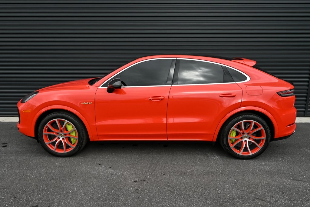 2021 Porsche Cayenne E-Hybrid Turbo S Coupe photo 2