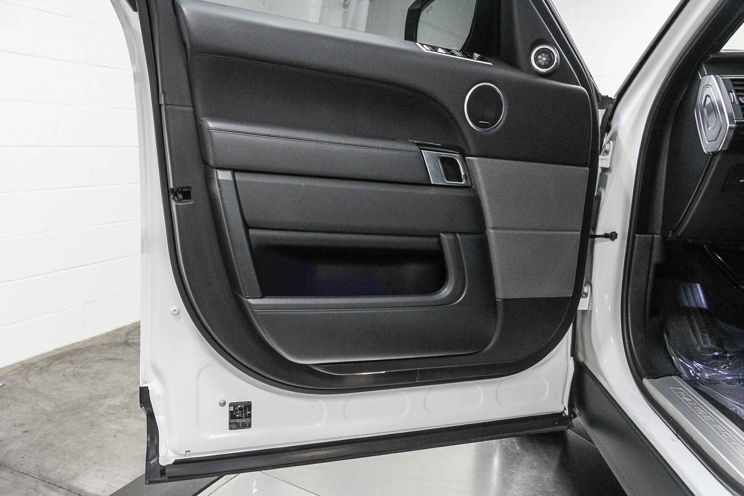 2022 Land Rover Range Rover Sport HSE Silver Edition photo 16