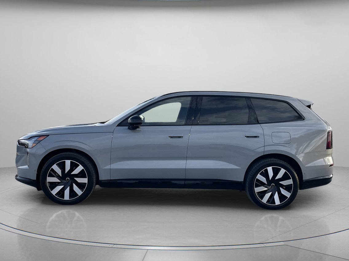 2025 Volvo EX90 Twin Motor Performance Ultra photo 2