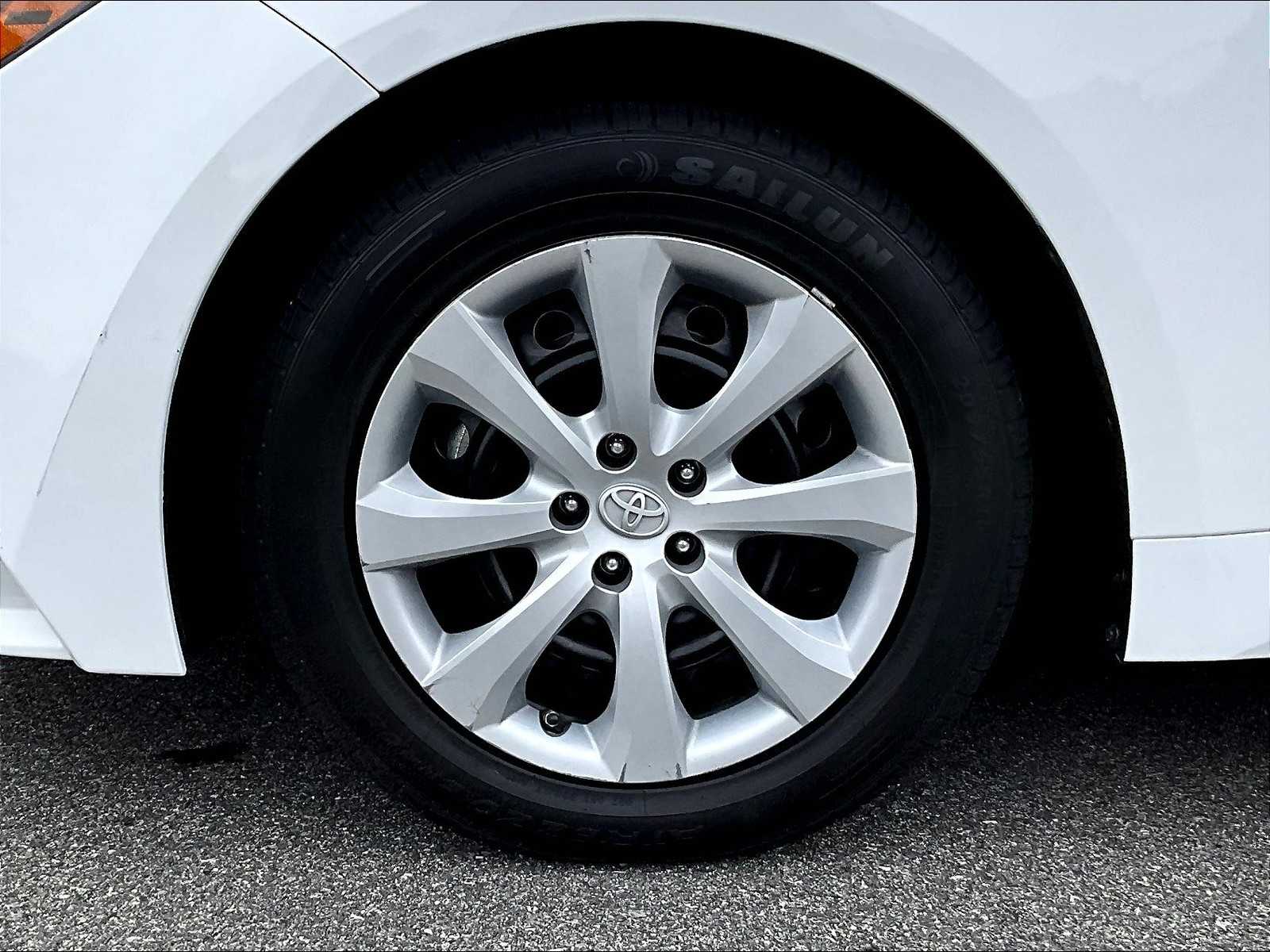 2023 Toyota Corolla LE photo 7