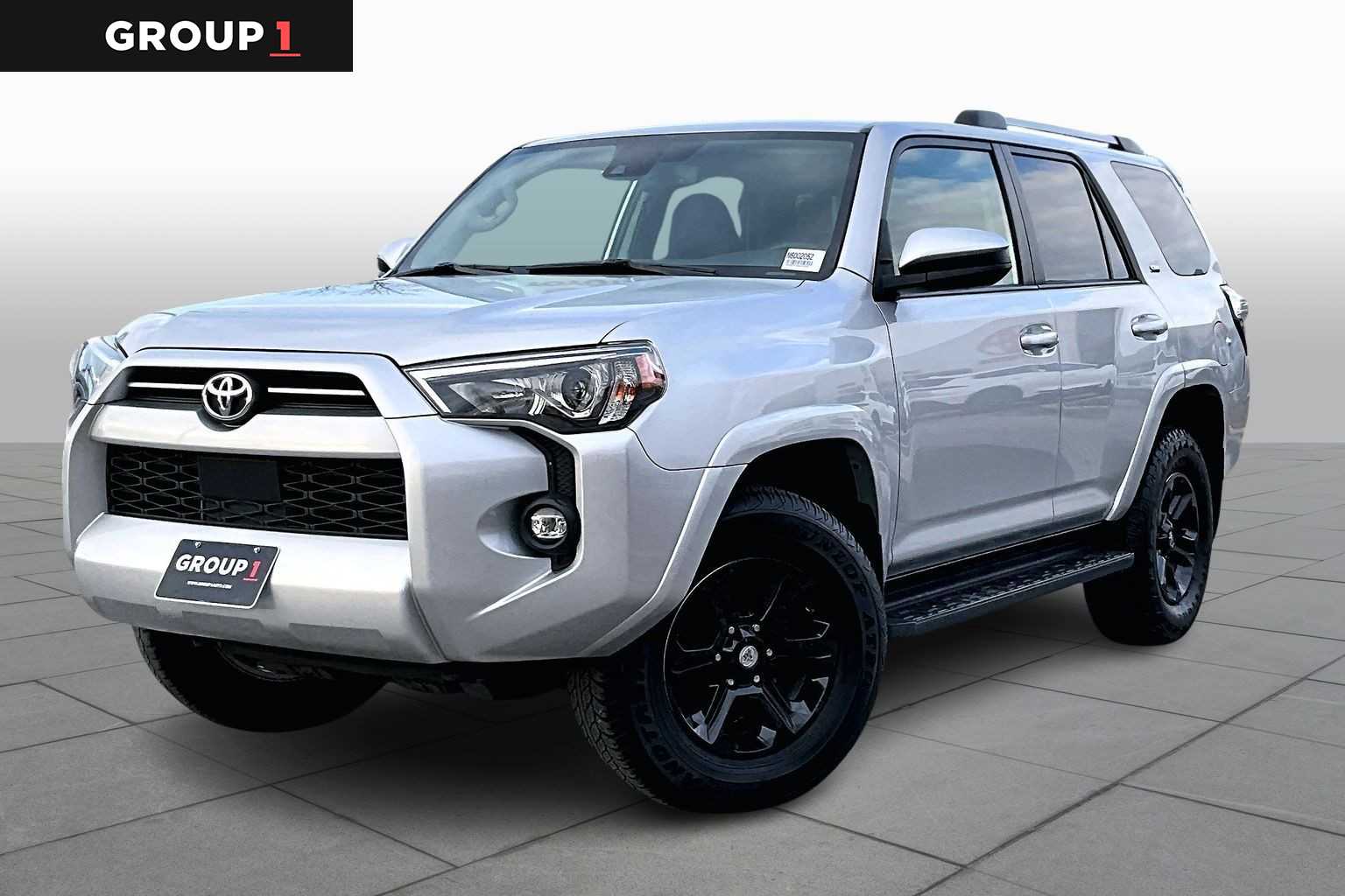2022 Toyota 4Runner SR5's photo