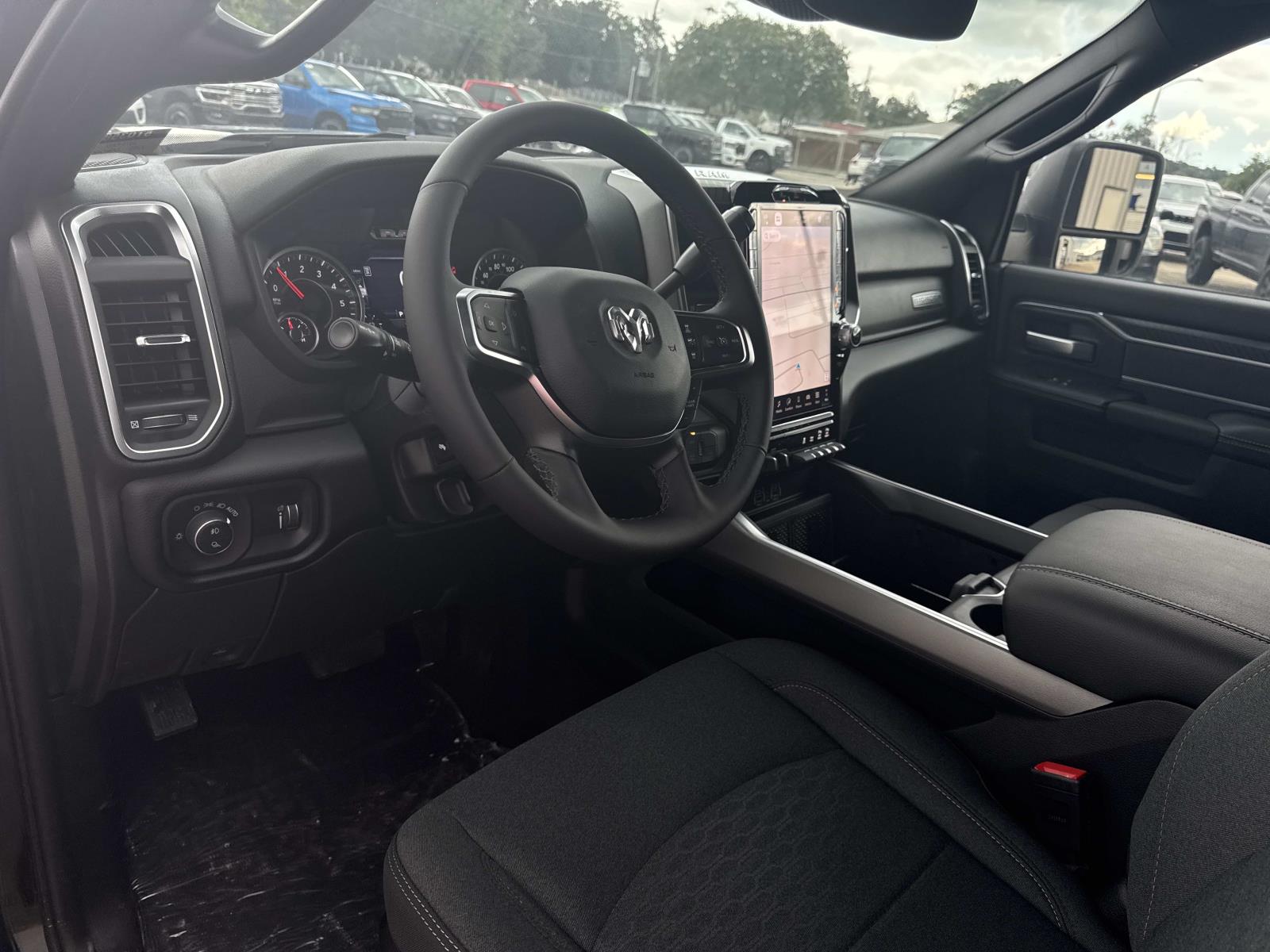 2025 Ram 2500 Big Horn photo 9