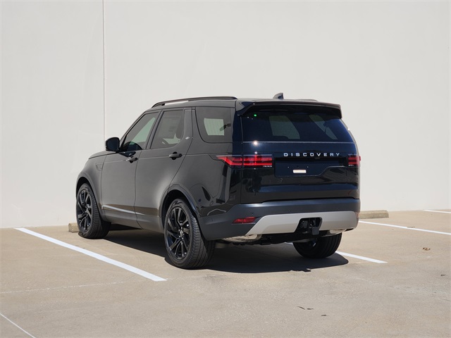 2025 Land Rover Discovery S photo 3