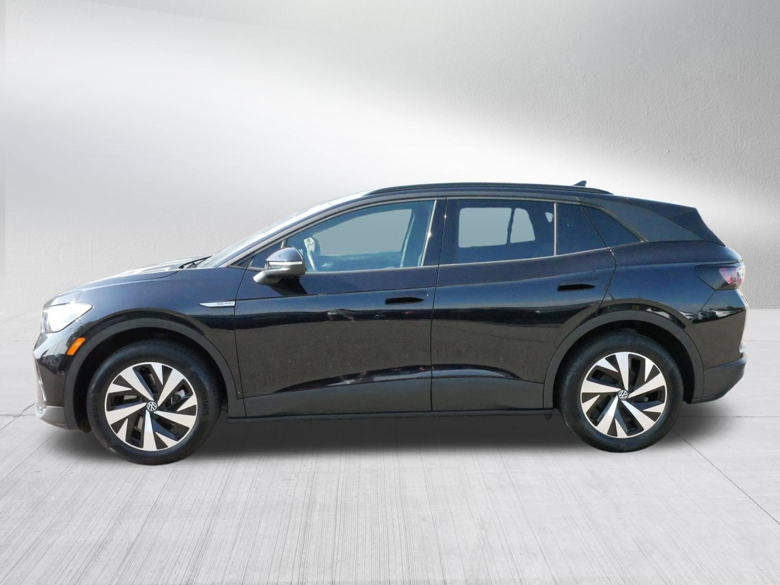 2023 Volkswagen ID.4 Pro photo 3