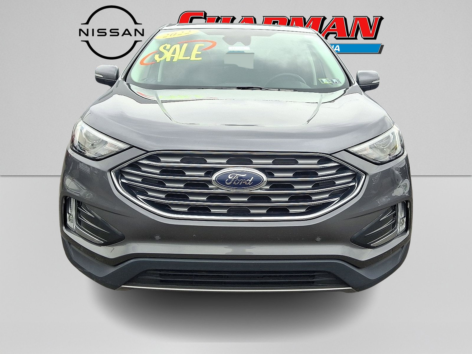 2022 Ford Edge Titanium photo 2