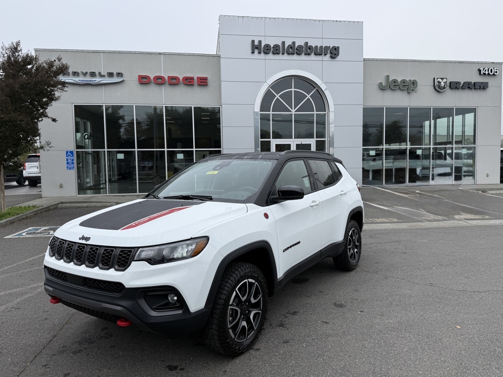 2026 Jeep Compass Trailhawk's photo