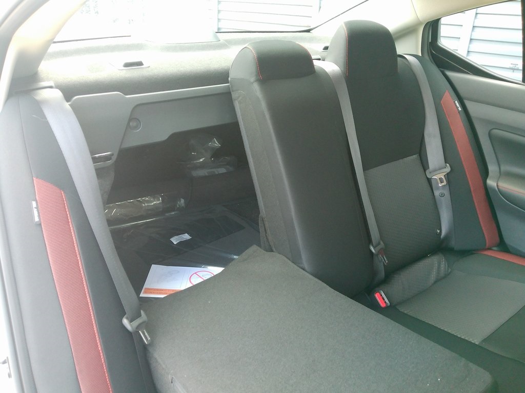 2025 Nissan Versa SR photo 17