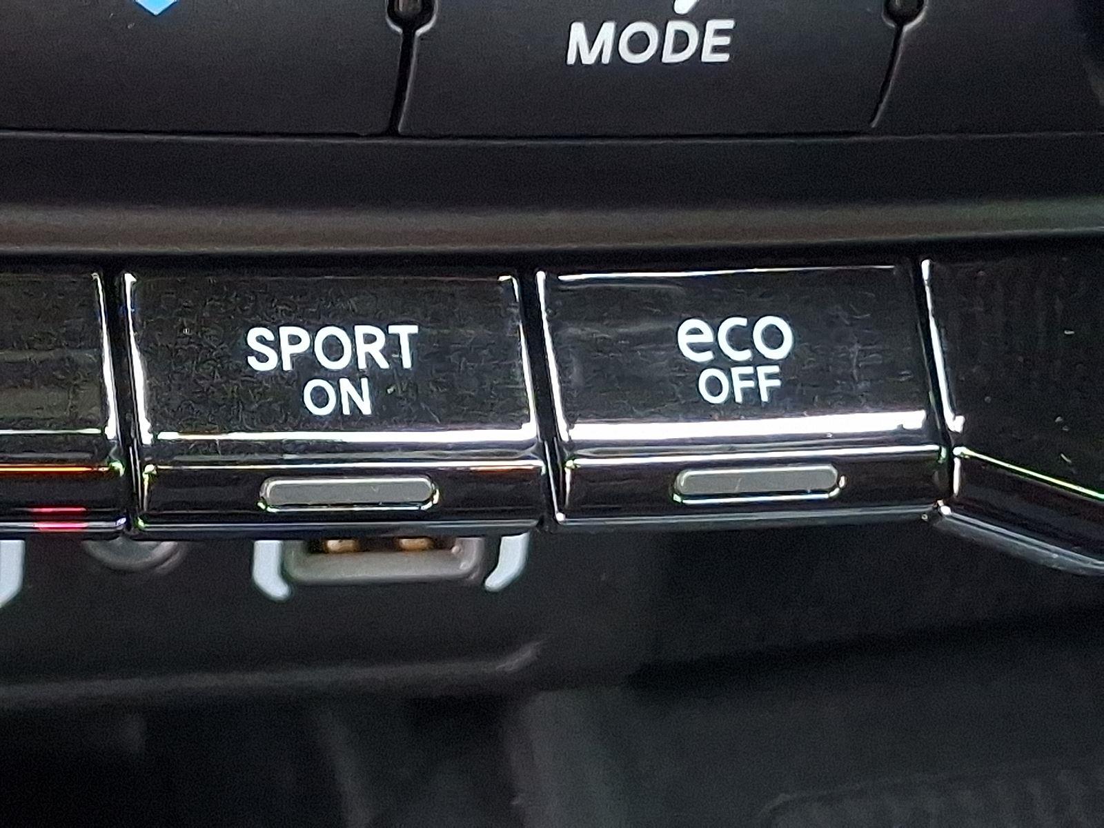 2022 Dodge Durango R/T photo 26