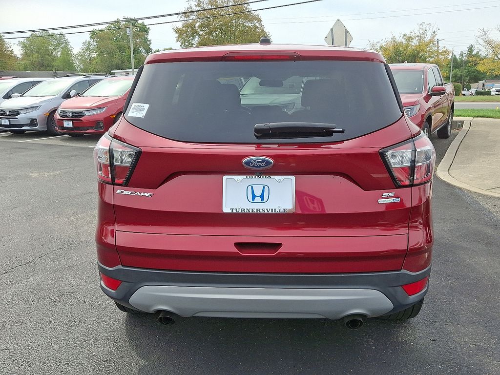 2017 Ford Escape SE photo 4