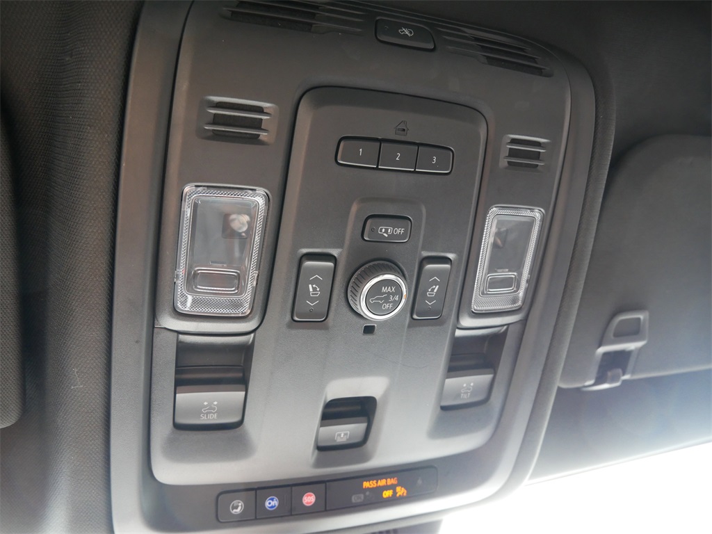 2023 Cadillac Escalade Premium Luxury photo 24