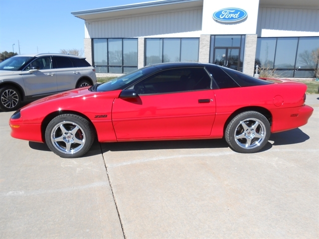 1994 Chevrolet Camaro Sport Coupe photo 2