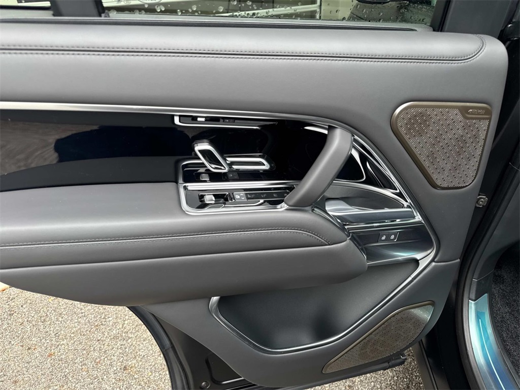 2025 Land Rover Range Rover Autobiography photo 10