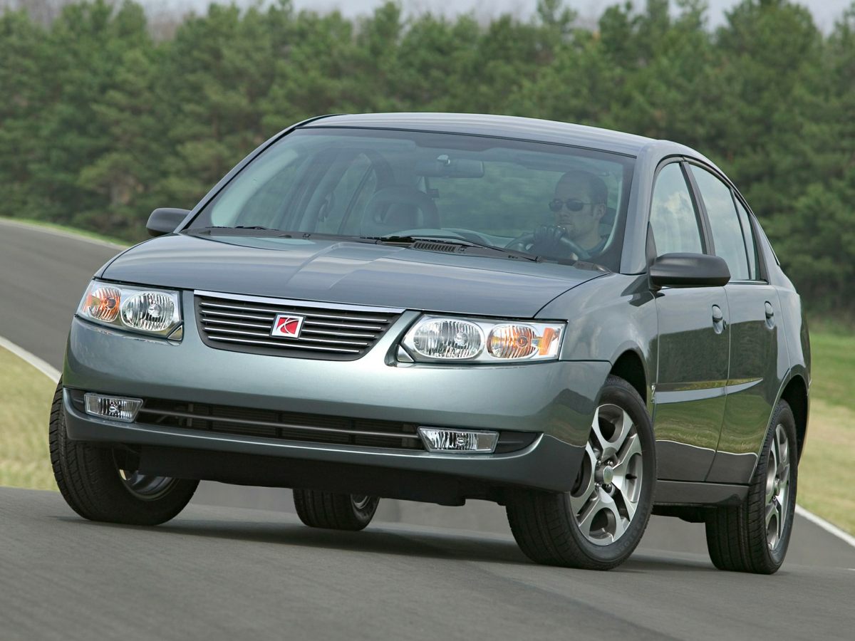 2005 Saturn ION 2's photo