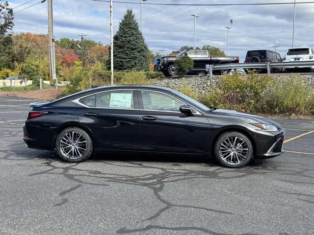 2025 Lexus ES 350 photo 4