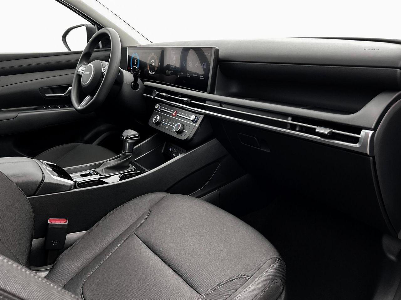 2026 Hyundai Tucson SE photo 14