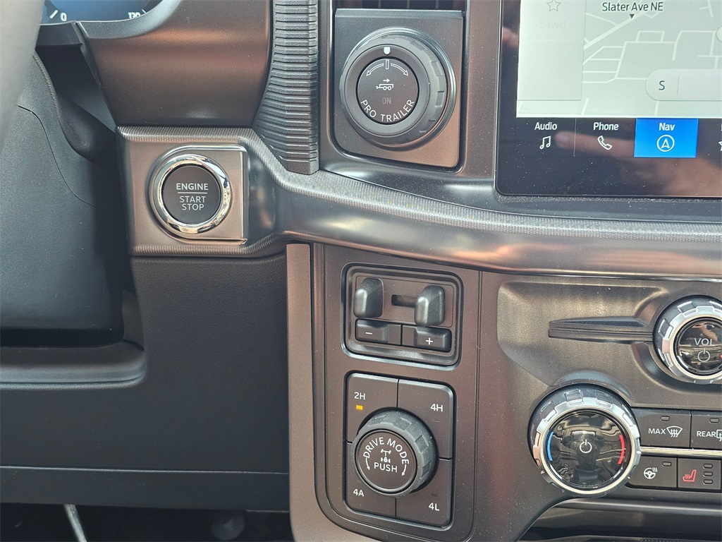 2025 Ford F-150 Lariat photo 33