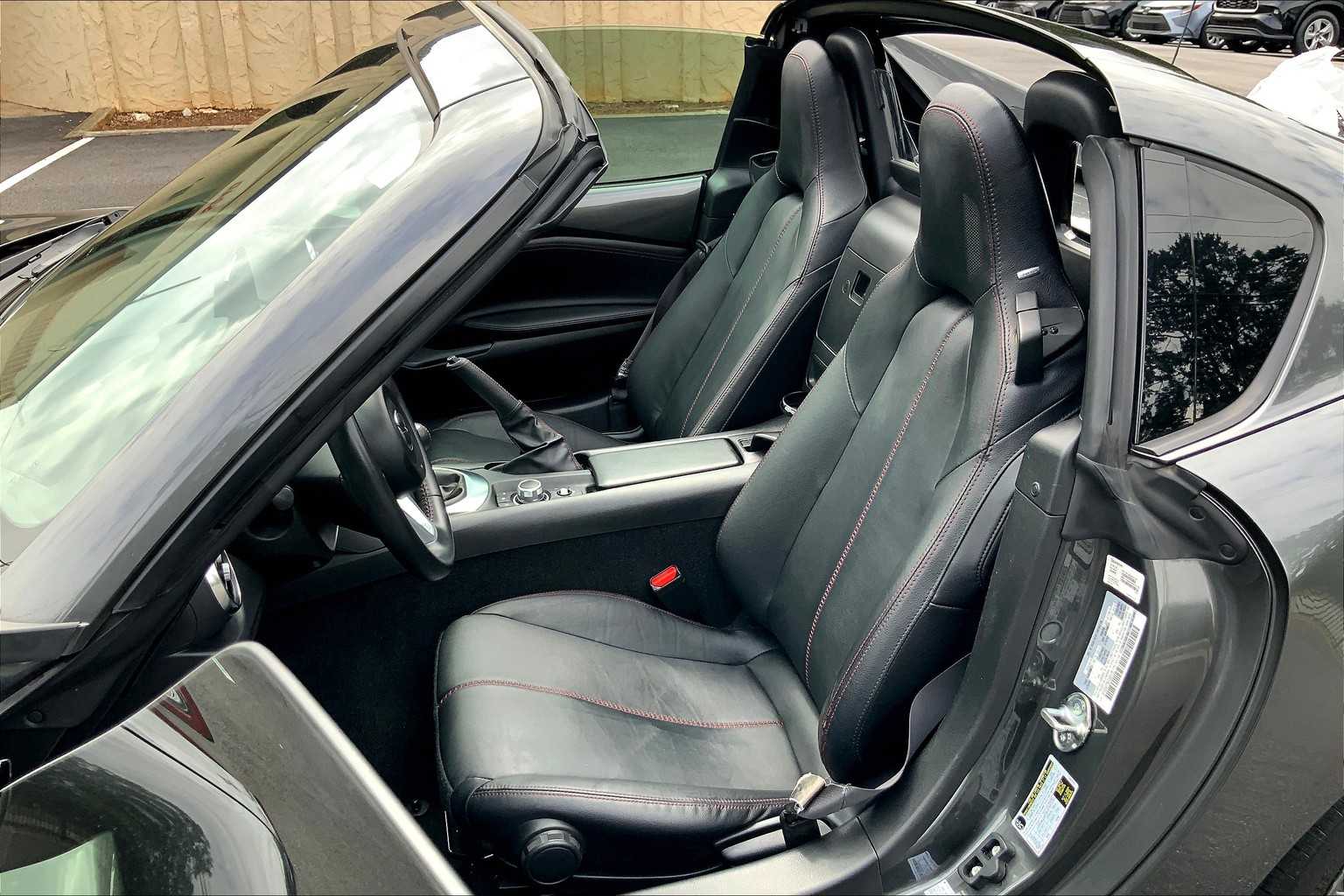 2019 Mazda MX-5 Miata Miata RF Grand Touring photo 7