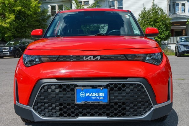 2023 Kia Soul LX photo 3