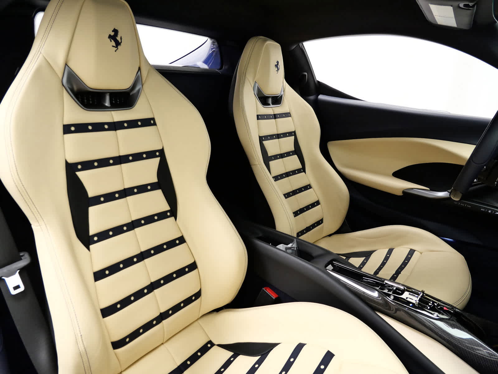 2023 Ferrari 296 GTB photo 13