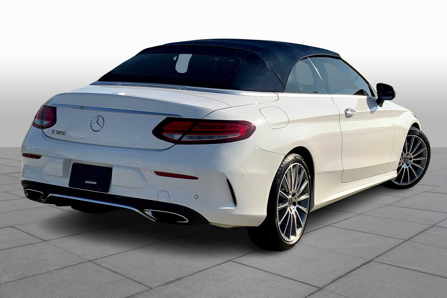 2019 Mercedes Benz C 300 photo 12