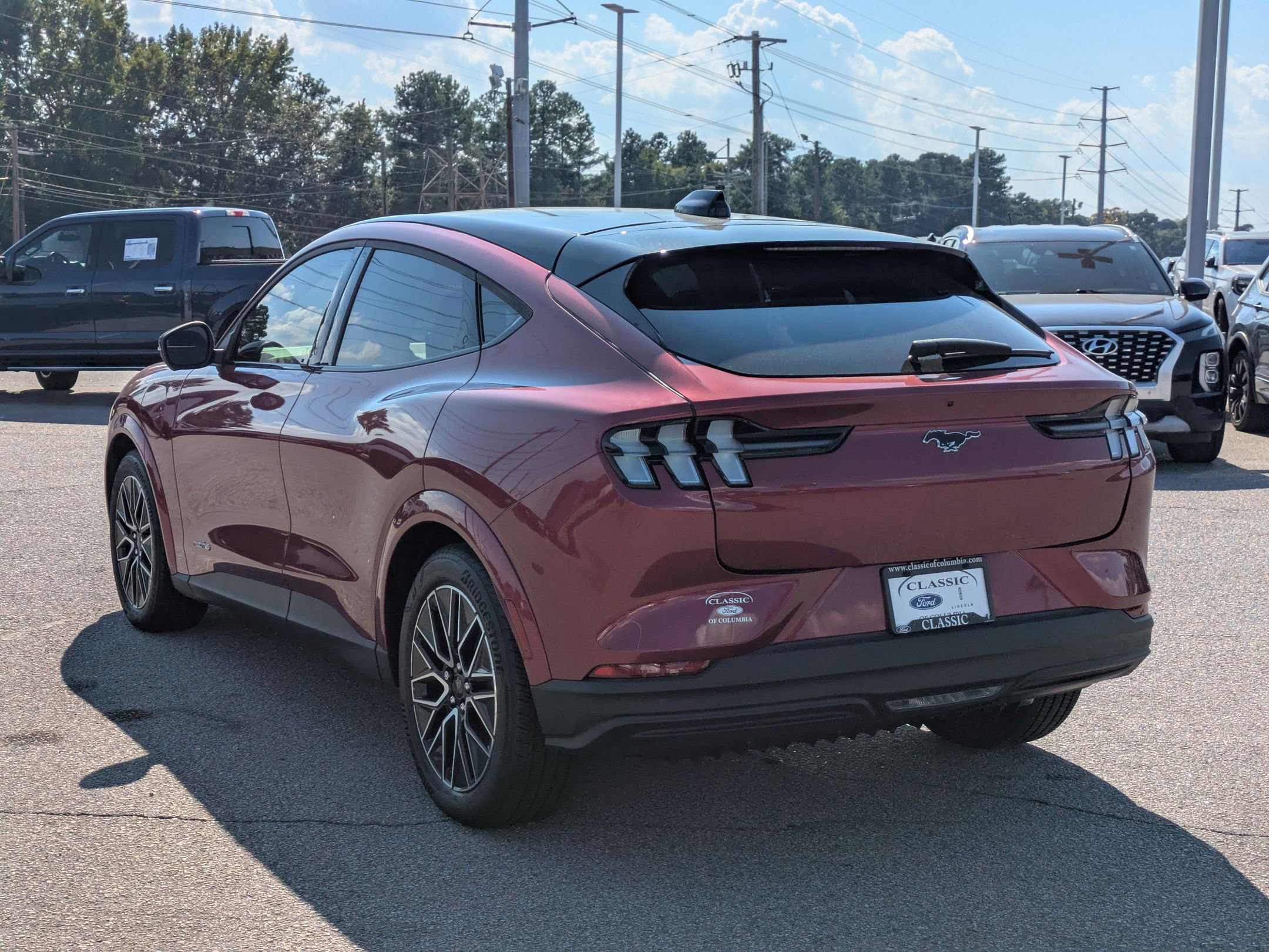 2025 Ford Mustang Mach-E Premium photo 7