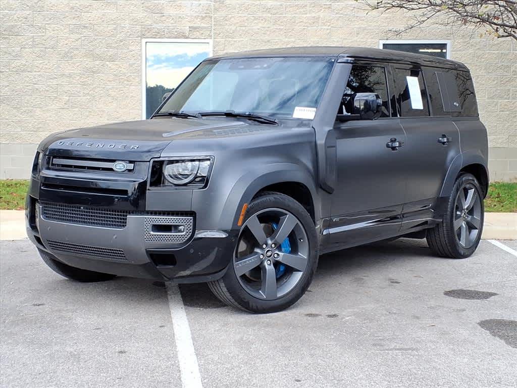 2022 Land Rover Defender V8's photo