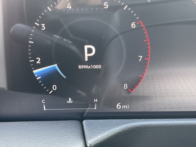 2025 Nissan Armada SV photo 9